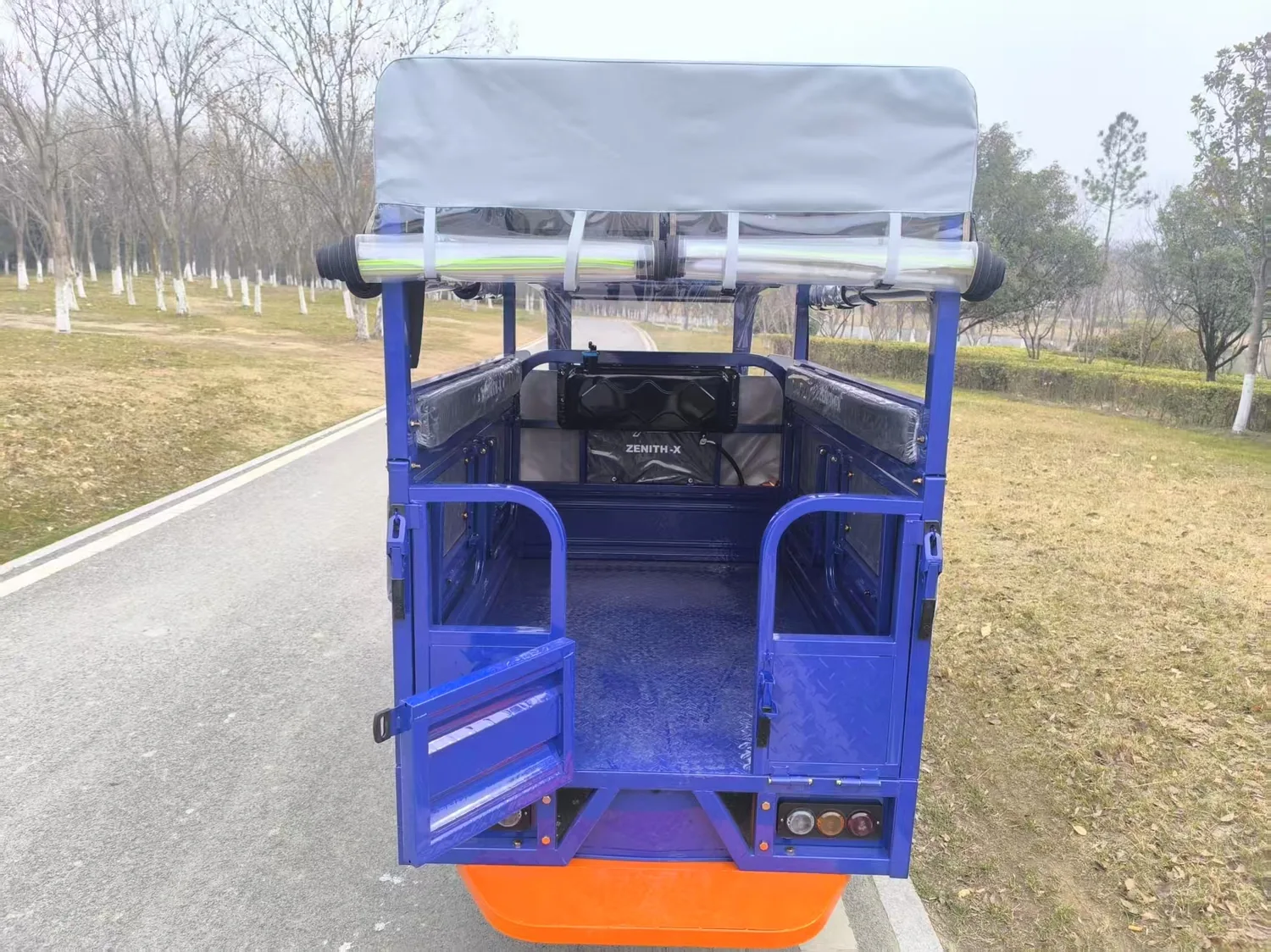 1.6 مسافر کارگو الیکٹرک TukTuk حوالہ 2