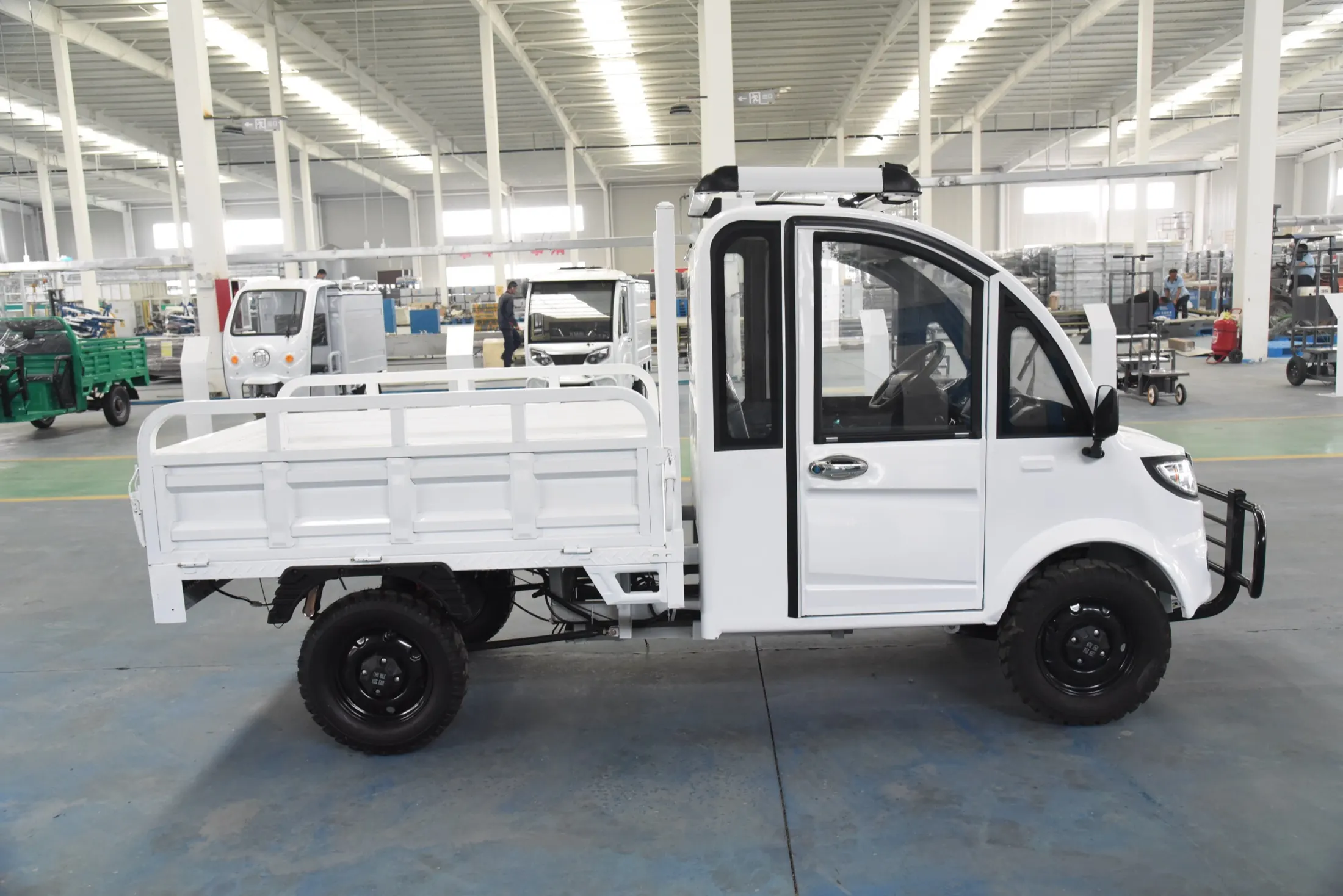 LVHANG complete electric tricycle vehicle program